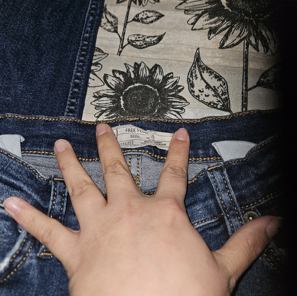 Free People Jeans - Picture 6 of 8